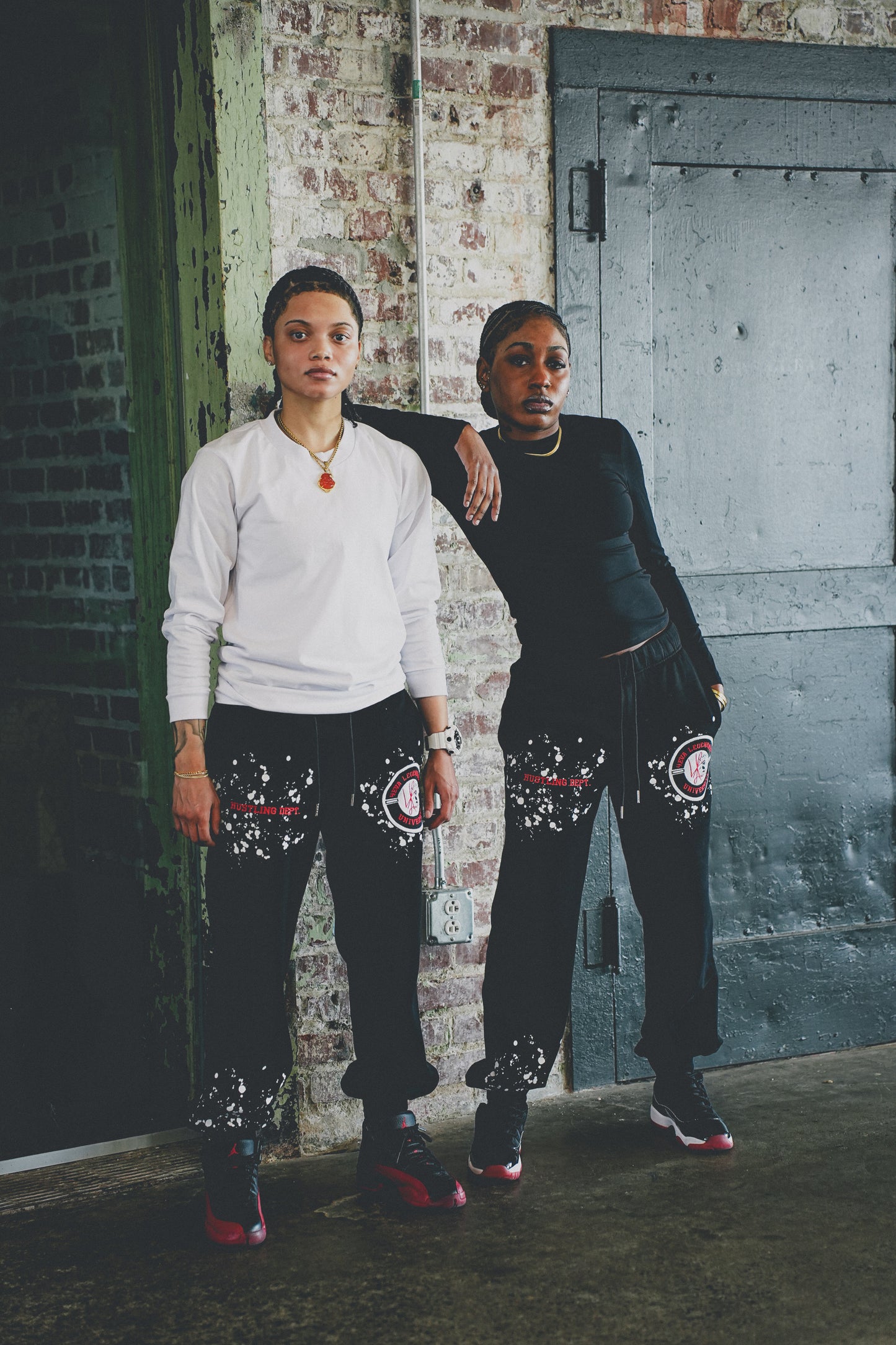 UNIVERSITY SWEATPANTS